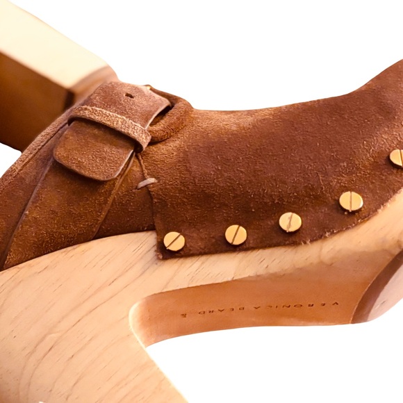 🌰Veronica Beard Dacey Studded Suede Clogs in Pecan, Size 9 - Picture 8 of 10